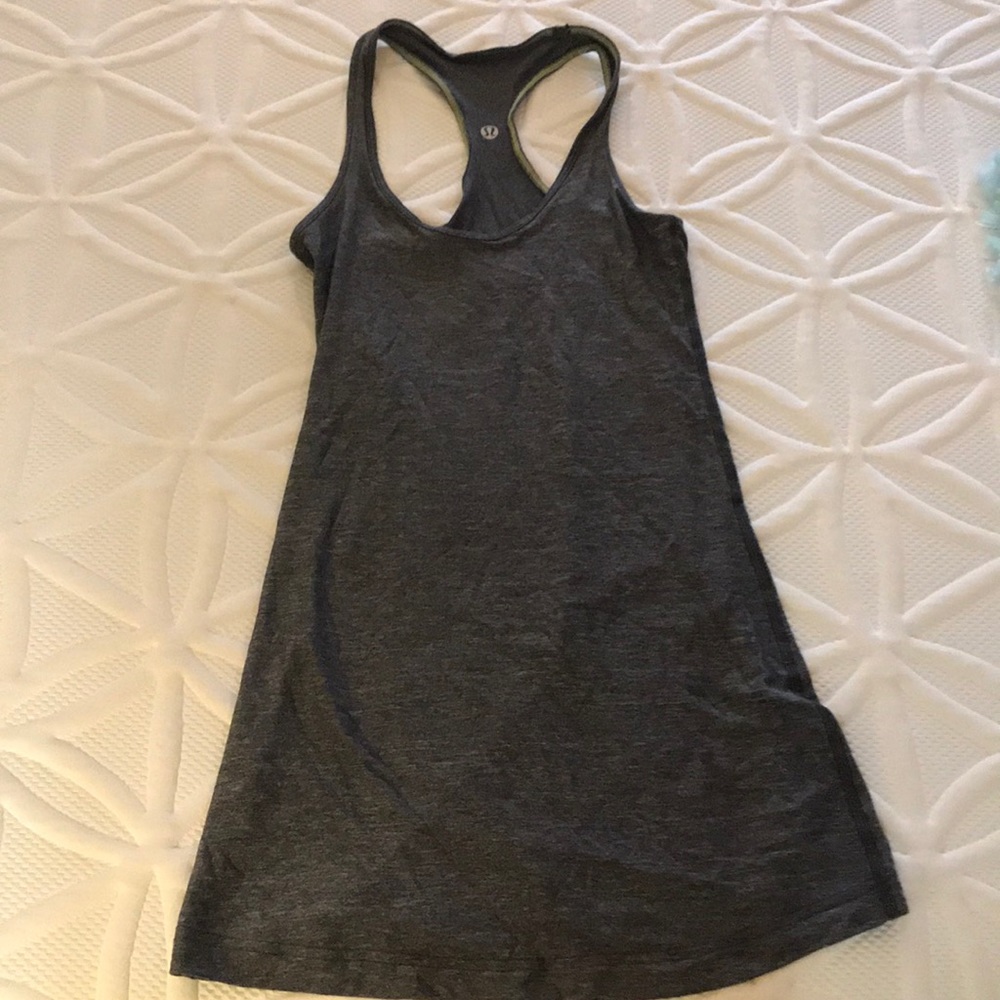 Lululemon reversible tank top size 4